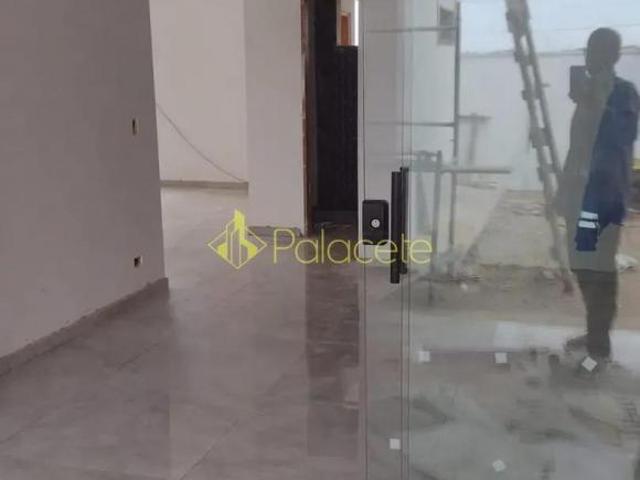 Casa à venda 3 Quartos, 1 Suite, 2 Vagas, 268M², Aterrado, Tremembé SP Condomínio Pérola Vale Tre