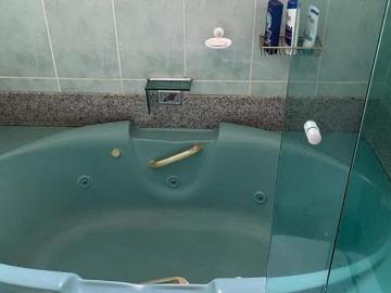 Praça Três de Setembro - Garagem, Churrasqueira