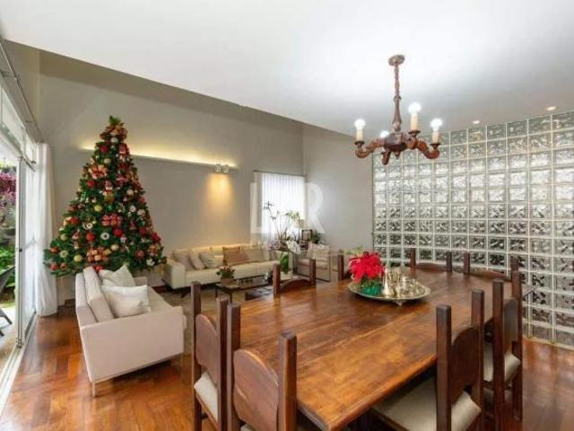 Casa à venda, 3 quartos, 1 suíte, 4 vagas, Santa Lúcia Belo Horizonte/MG