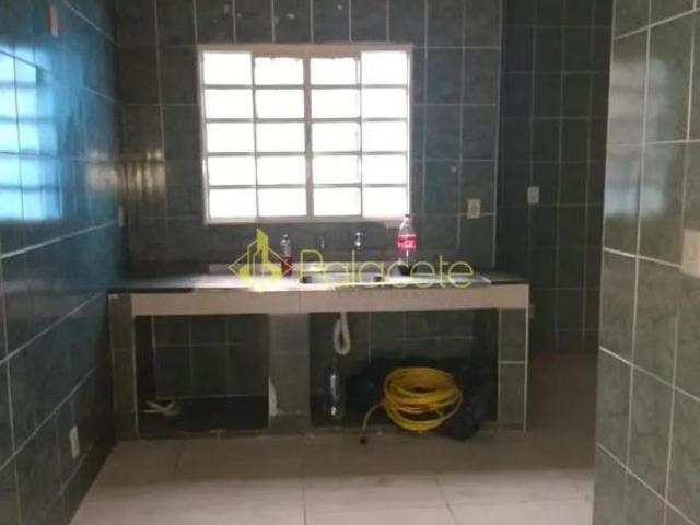Casa à venda 3 Quartos, 2 Vagas, 180M², Crispim, Pindamonhangaba SP