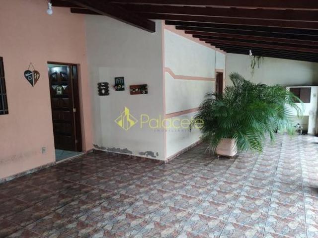 Casa à venda 3 Suites, 2 Vagas, 300M², Crispim, Pindamonhangaba SP