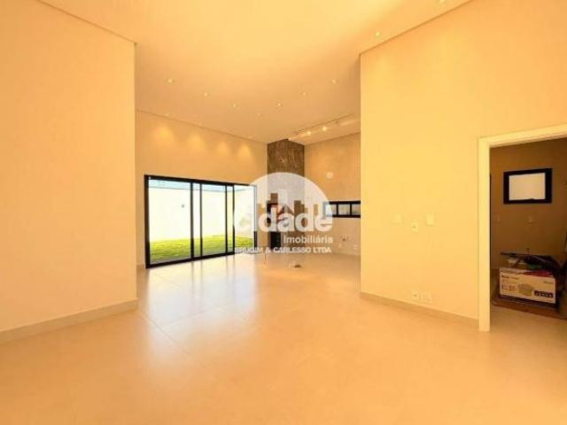 Casa à venda, 3 suítes, 2 vagas, Recanto Tropical Cascavel/Pr