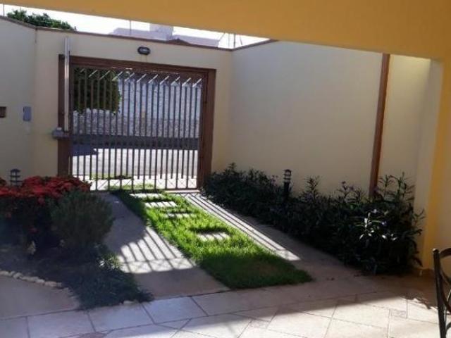 Casa com 2 dormitórios à venda, 131 m² por R$ 850.000,00 Aqui se Vive Indaiatuba/SP