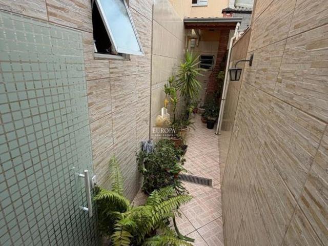 Casa à venda 199 m² com 4 quartos, sendo 1 suíte e 3 vagas Jardim Patente