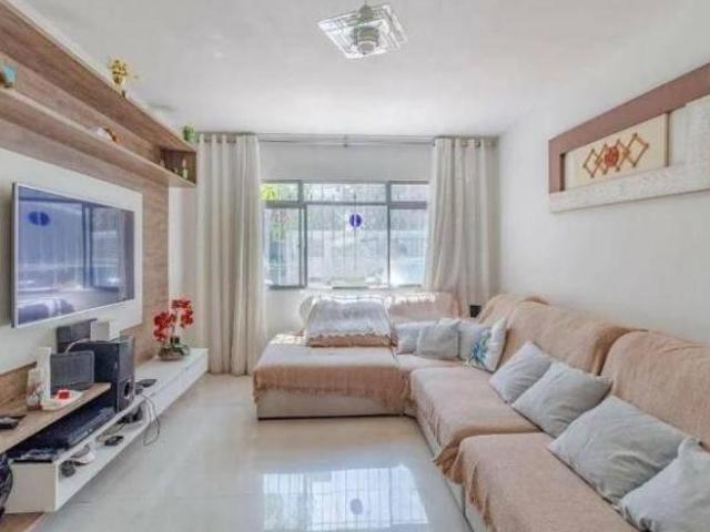 Casa à Venda – 200m² de Terreno | 183m² Construídos | 4 Quartos | Suíte com Closet | Área Gourmet Co