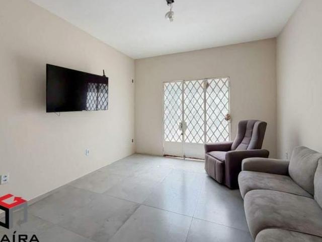 Casa à Venda | 234 m² de área interna e 142 m² de terreno | Vila Monumento, SP