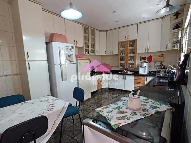 Casa à venda, 273 m² por R$ 2.500.000,00 Centro Jacareí/SP
