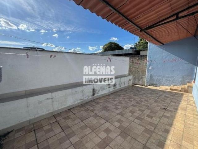 Casa à venda 2 quartos no Bairro JARDIM LAGUNA