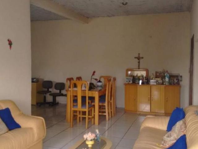 Casa à venda, 2 quartos, Frei Paulo Nova Serrana/MG