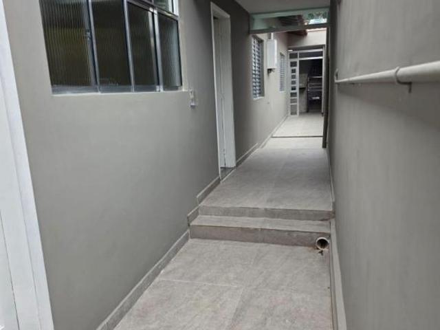 Casa à venda 2 quartos, 1 suíte, 1 sala, 2 banheiros, 2 vagas de garagem na Vila Gonçalves, São Be
