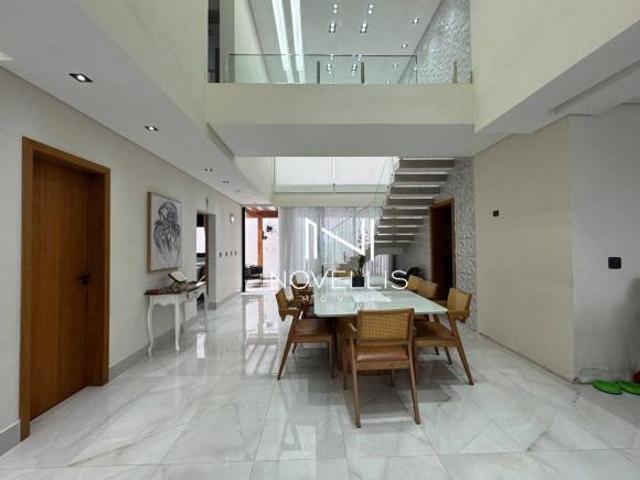 Casa com 4 dormitórios à venda Urbanova São José dos Campos/SP