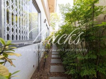 CASA À VENDA 400 M² ÀREA DE TERRENO 3 VAGAS PLANALTO PAULISTA