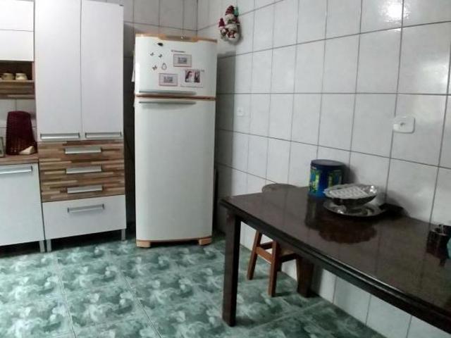 Casa à venda 400 m² terreno, Vila Tibiriça, 4 dormitórios, 3 banheiros, 4 vagas, churrasqueira cobe