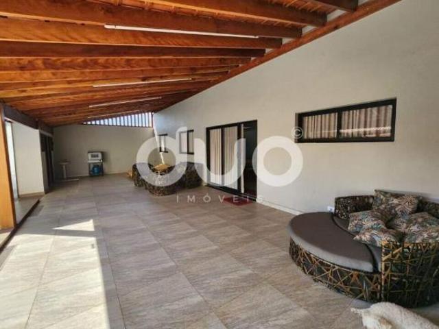 Casa residencial à venda na Vila Prudente, Piracicaba, com 3 suítes e piscina
