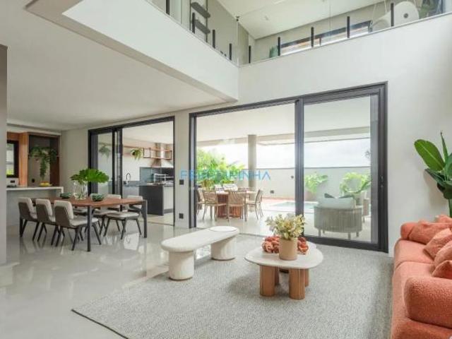 Casa à venda, 435 m² por R$ 4.750.000,00 Urbanova São José dos Campos/SP