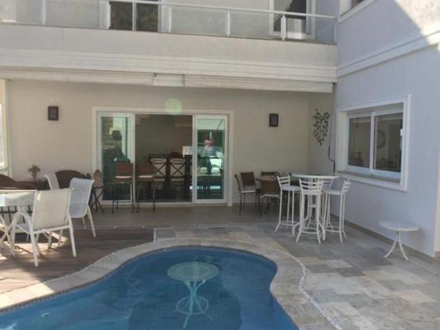 Casa à venda, 450M² de área construída, 460M² de terreno, no Residencial Alpha S