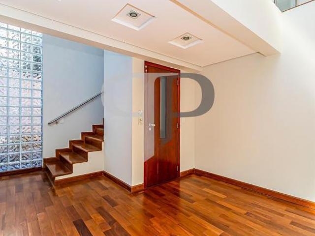 Casa à venda 4 dorm e elevador, Alphaville Pinheiros, PINHAIS PR