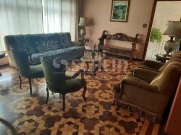 Casa à Venda 4 Dormitórios, 3 Suítes, 7 Vagas Quintal Amplo e Área Gourmet 540m² de Terreno