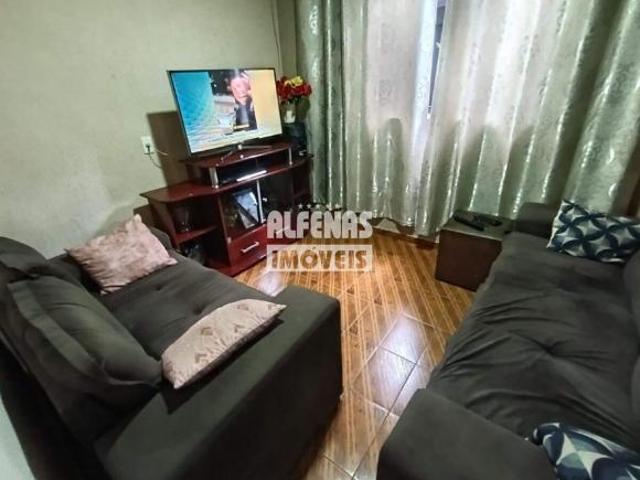 Casa à venda 4 quartos no Bairro BERNARDO MONTEIRO