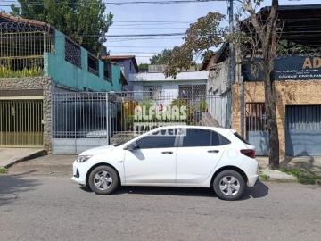 Casa à venda 4 quartos no Bairro Madre Gertrudes