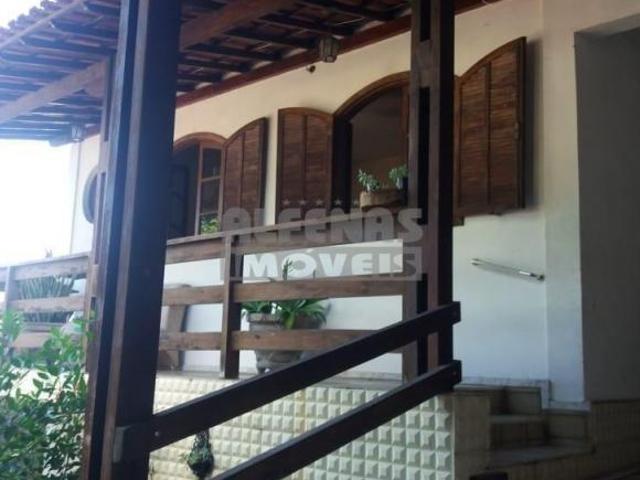 Casa à venda 4 quartos no Bairro MONTE CASTELO