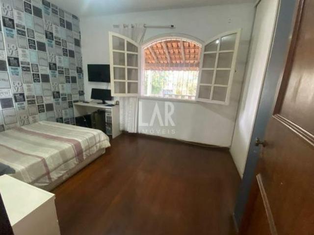 Casa à venda, 4 quartos, 1 suíte, 10 vagas, Camargos Belo Horizonte/MG