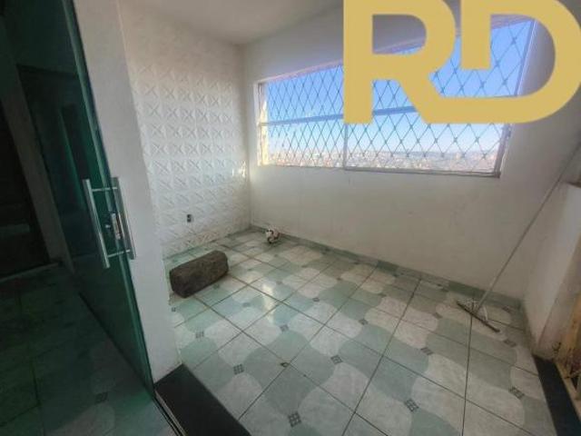CASA ESPAÇOSA COM 4 QUARTOS, SUÍTE, VARANDA E VISTA PRIVILEGIADA PARA BELO HORIZ