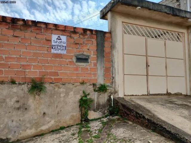 CASA A VENDA