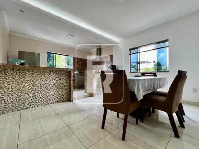 Casa à venda, 6 quartos, 2 suítes, 3 vagas, Rochedo Conselheiro Lafaiete/MG