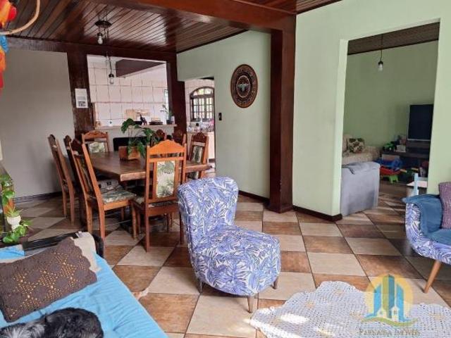 CASA A VENDA