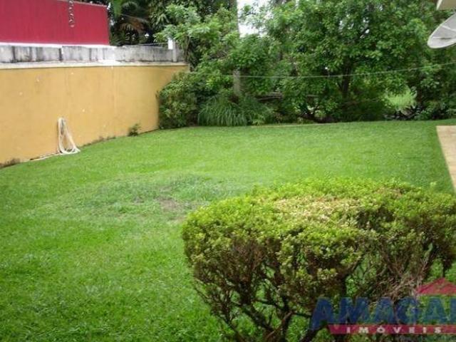 Casa à Venda