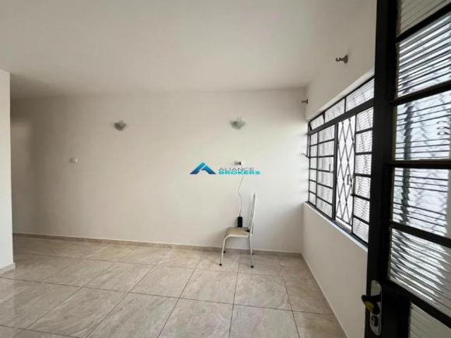 Casa a Venda C/ 2 Quartos, Amplo quintal, Travessa da Rua do Retiro, Bairro Vila Viotto, Jundiaí