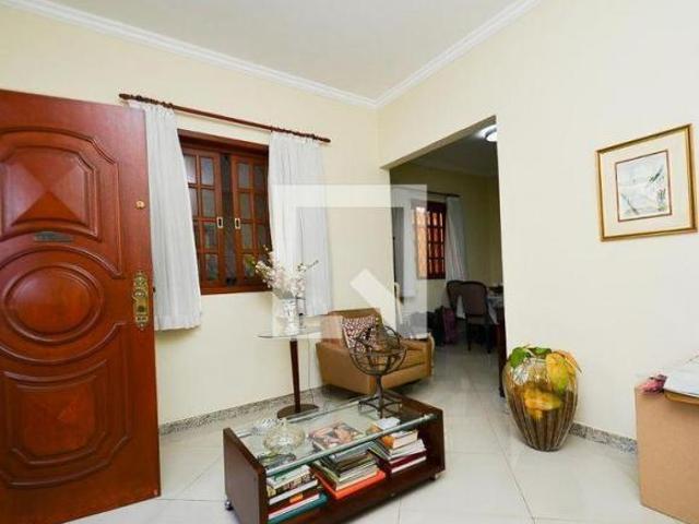 Casa à Venda Colégio Batista, 3 Quartos, 550 m² Belo Horizonte