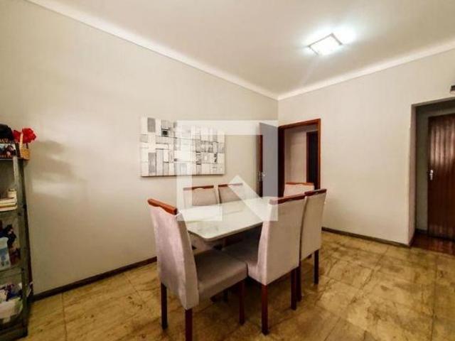 Casa à Venda Colégio Batista, 4 Quartos, 150 m² Belo Horizonte