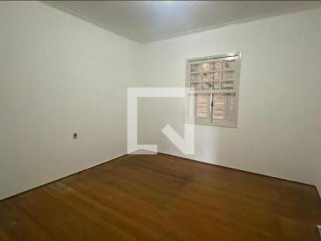 Casa à Venda Colônia, 2 Quartos, 450 m2