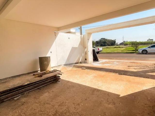 CASA À VENDA COM MEZANINO NO BAIRRO TOCANTINS