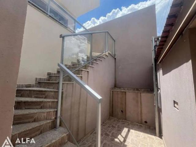 Casa a Venda Com Conforto e Tranquilidade em Campolide – Vista Privilegiada!