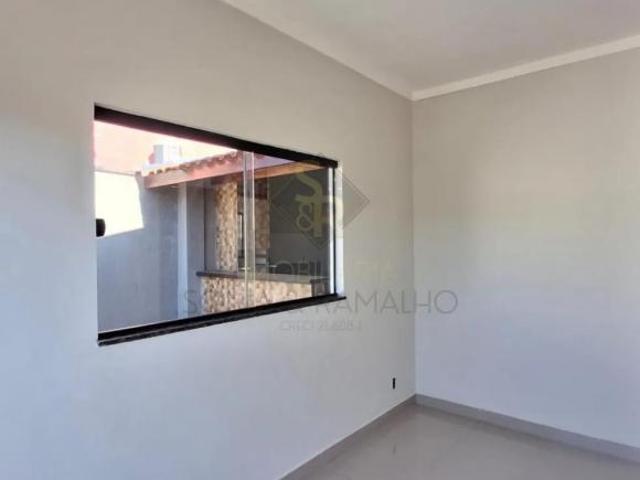 Casa à venda com edícula e 02 quartos na cidade de Serrana/SP