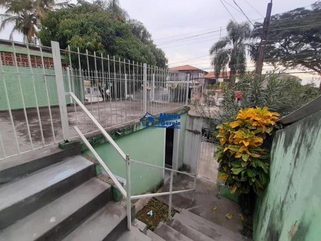 Casa à Venda com Edícula no Bosque dos Eucaliptos 03 Dormitórios Terreno 250 m²