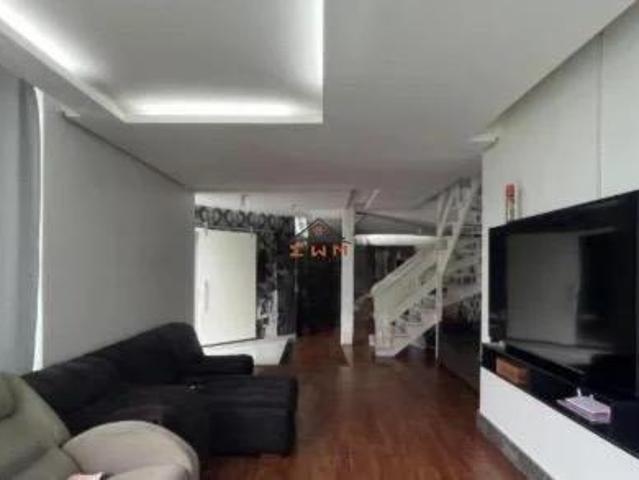 Casa a venda com piscina