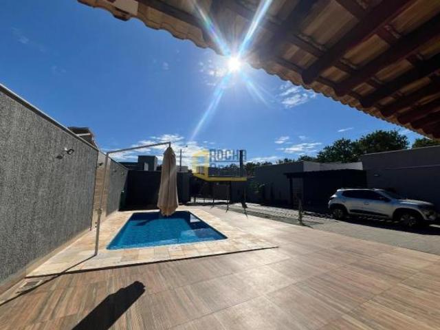 Casa a venda com piscina em Ilha Solteria