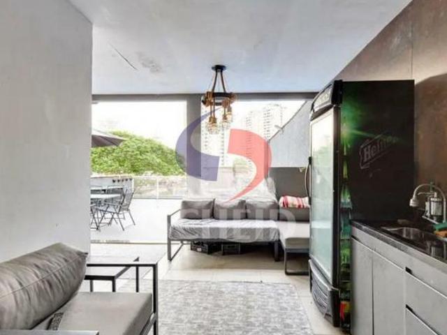 Casa a venda com piscina no Jardim Marajoara