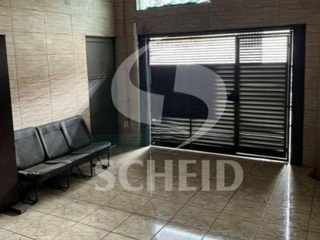 Casa a venda com possibilidade de comercial na para inferior, 2 dormitórios 1 suíte, 5 vagas, 4 WC