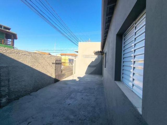 # Casa à Venda com Salão Comercial no Bairro Califórnia – Excelente Oportunidade para Morar e Empree