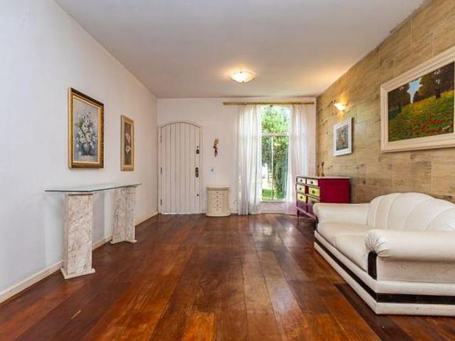 Casa a venda, com terreno, 3 quartos, 4 vagas R$ 1.095.000,00 Campina do Siqueira