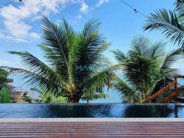 Casa a venda com vista para o mar