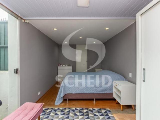Casa à venda com 04 dormitórios em Perdizes
