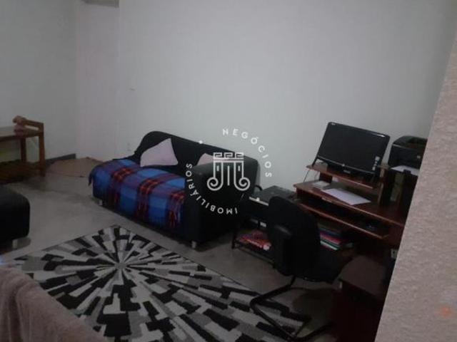 CASA À VENDA COM 04 DORMITÓRIOS LOCALIZADA NO BAIRRO JARDIM DA SERRA EM JUNDIAÍ SP