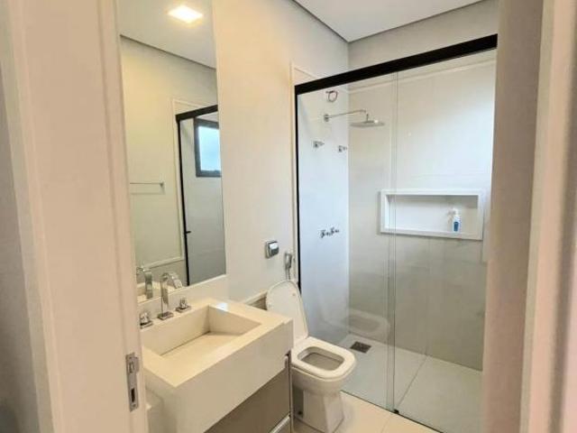 Casa à venda com 140 m² e 3 suítes no Condomínio Esmeralda Residence 2 em Marília