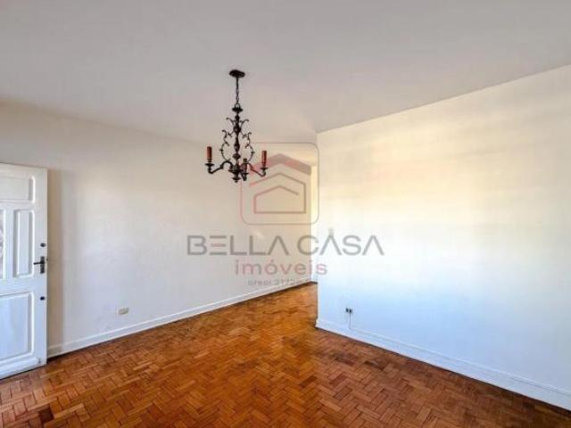 Casa à venda com 140m², 2 quartos e 1 vaga